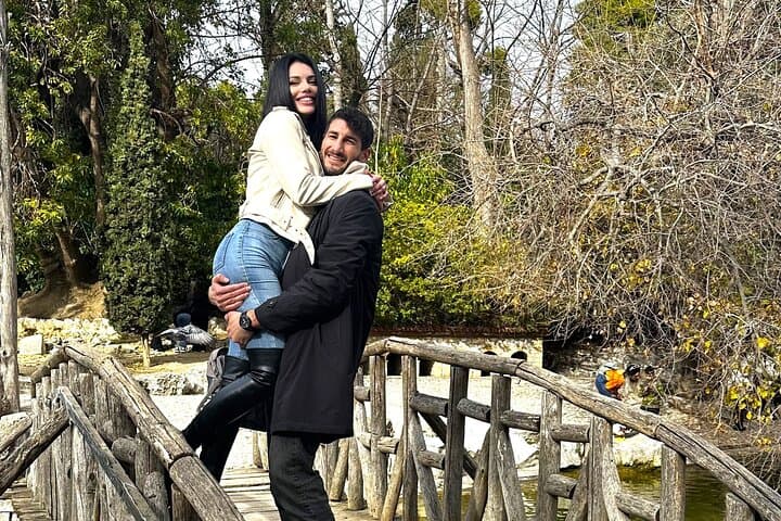 Athens Romantic Private Tour: Plaka, Anafiotika & Couples Hammam photo 5