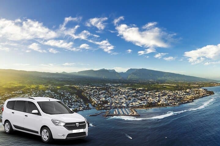 Private Full Island Tour of Réunion: 13-Stop Driver-Guide Adventure