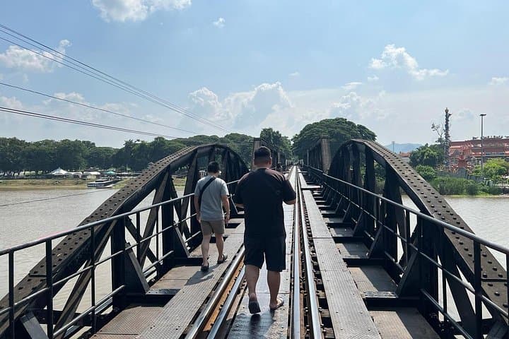Damnoen Saduak Floating Market & River Kwai: Bangkok Day Trip to Canals and WWII Sites photo 4