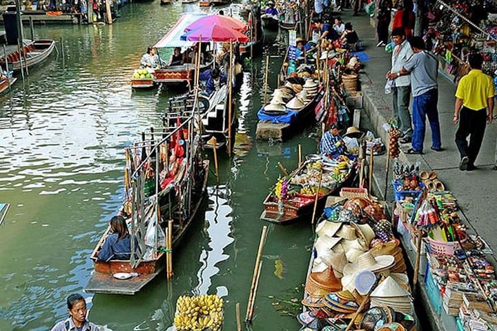 Damnoen Saduak Floating Market & River Kwai: Bangkok Day Trip to Canals and WWII Sites photo 1
