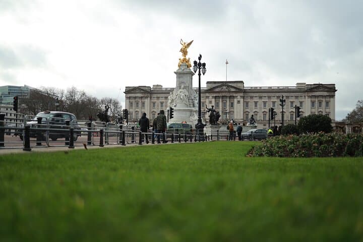 Majesty in Motion: Westminster's Royal Walking Tour
