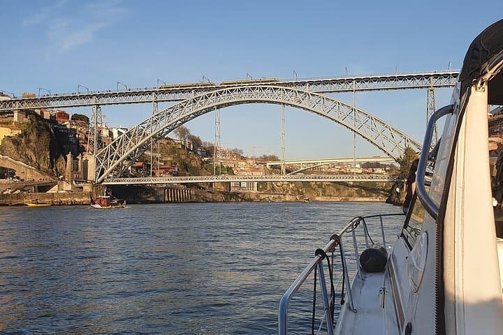 Private Douro River Yacht Cruise in Porto: Sunset, Daytime or Night Experience photo 2