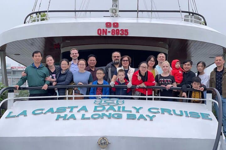 Seven-Hour La Casta Day Cruise in Ha Long Bay: Caves, Kayaks & Sunset Jacuzzi photo 2