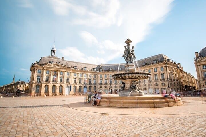 Bordeaux Must-See Walking Tour — From Place de la Bourse to Grand Théâtre