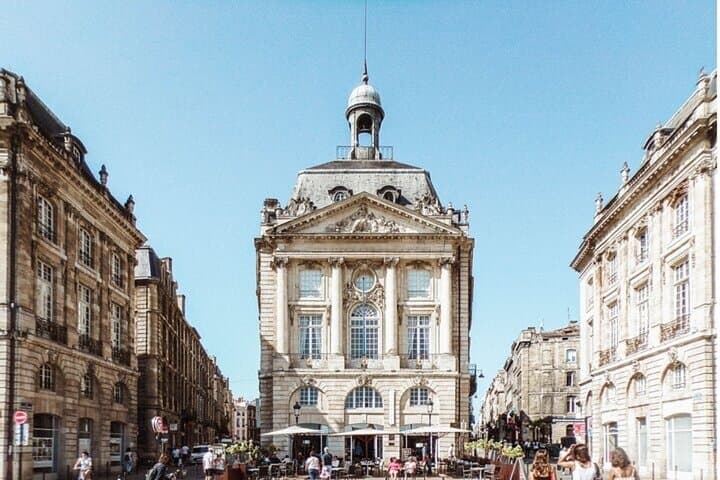 Bordeaux Must-See Walking Tour — From Place de la Bourse to Grand Théâtre photo 2