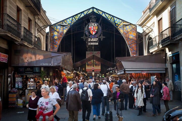 Barcelona Walking Tour with Arabic Guide: Gothic Quarter, La Boqueria & Las Ramblas (2h) photo 1
