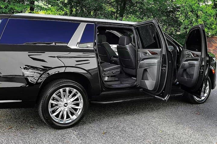 Private SUV Transfer New Orleans to MSY Airport & Cruise Port photo 2