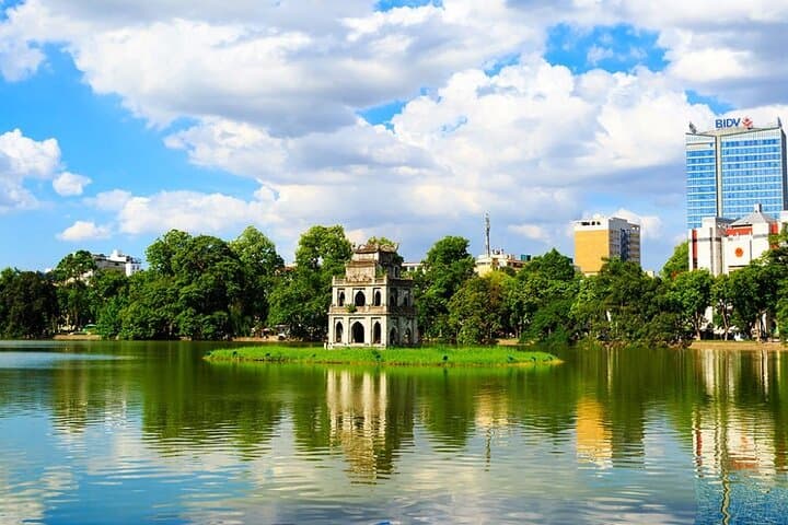 ultimate-hanoi-layover-tour-see-the-city-in-six-hours photo 2