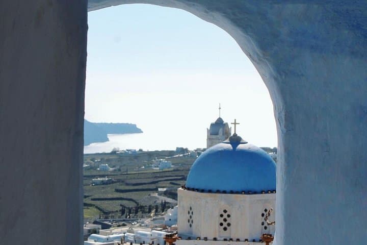 Santorini Classic Highlights: 6‑Hour Private Island Tour to Oia, Akrotiri & Beaches photo 4