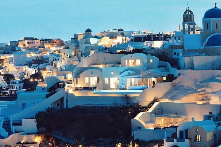 Santorini Classic Highlights: 6‑Hour Private Island Tour to Oia, Akrotiri & Beaches photo 1