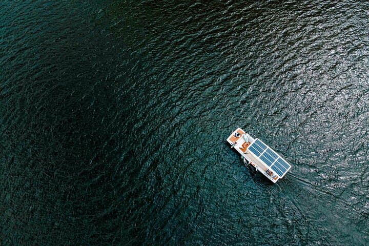 Douro Solar Boat in Pinhão: 1‑Hour Electric Wine Tasting Cruise photo 5