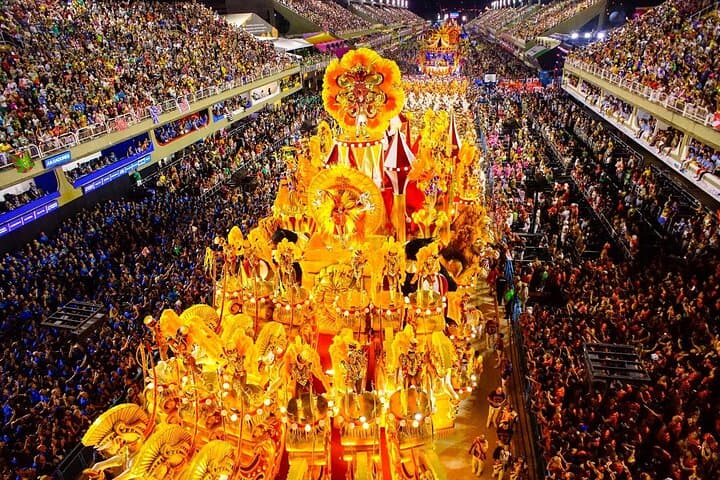 Front-Row Samba at Sapucaí: 2026 Carnival Shuttle & Sambadrome Experience photo 6