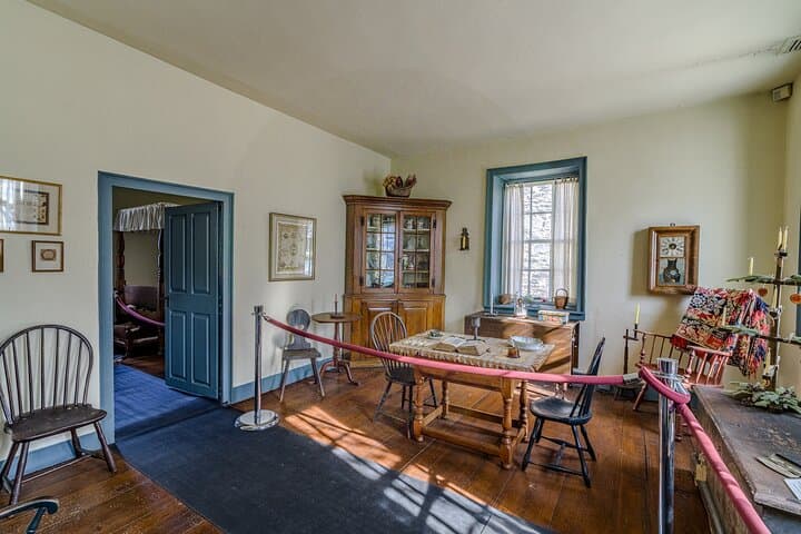 Inside the 1792 Johannes Mueller House: Guided Moravian History Tour in Lititz photo 4