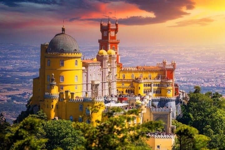 Sintra in a Half-Day: Private Tour to Pena Palace, Cabo da Roca & Cascais