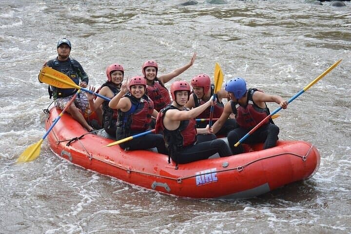 Whitewater Rafting on the Pastaza River — Baños de Agua Santa Adventure photo 4