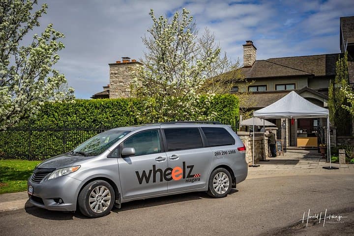 Direct Private Transfer from Buffalo Airport to Niagara-on-the-Lake photo 2