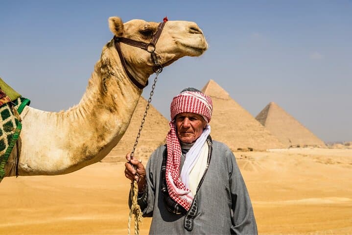 Giza to Saqqara: Private Full-Day Pyramids & Memphis Tour photo 2
