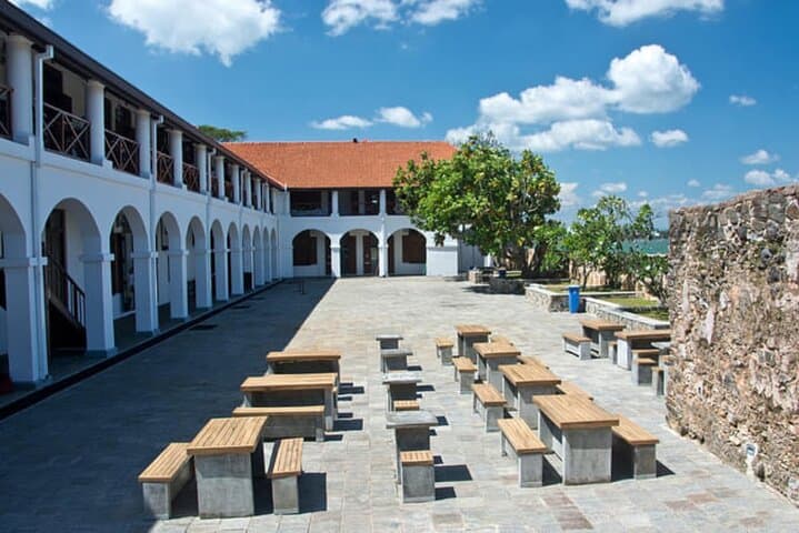 Short Colombo Transit City Tour: 4–6 Hour Highlights with Airport Transfer photo 1