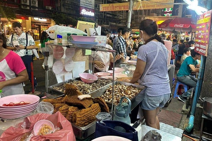 Bangkok Chinatown Walking Food Tour: 10+ Tastings & Michelin Surprise photo 2