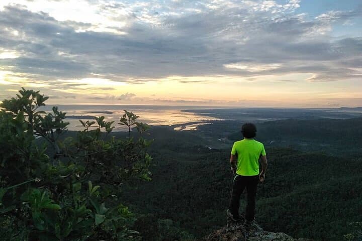 Magarwak Sunrise Trek: Puerto Princesa Dawn Hike to Secluded Vantage Points photo 6