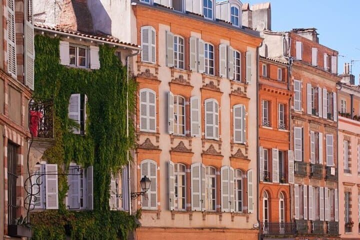 Toulouse Must-See Walking Tour: Capitole, Saint-Sernin & Garonne Stroll photo 5
