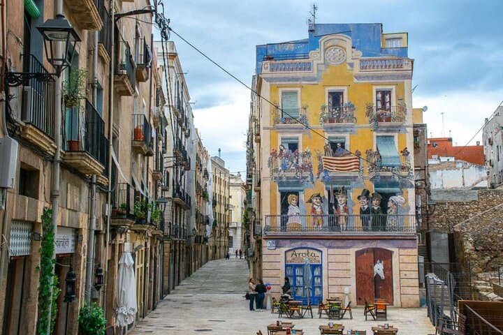 Tarragona Scavenger Hunt: Self-Guided City Tour & Landmark Puzzle photo 5