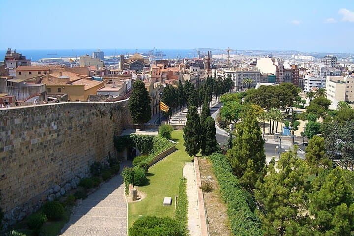 Tarragona Scavenger Hunt: Self-Guided City Tour & Landmark Puzzle photo 6