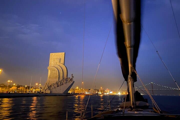 Lisbon Night Sailing: Illuminated Tagus River Cruise from Belém