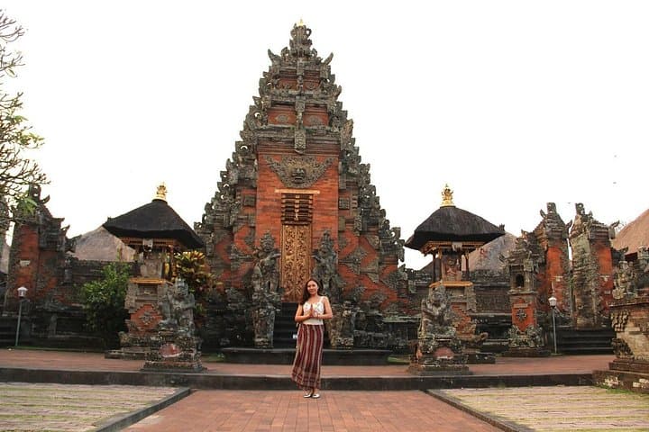 Half-Day Private South Ubud Tour: Batuan Temple, Traditional House & Tegenungan Waterfall photo 1