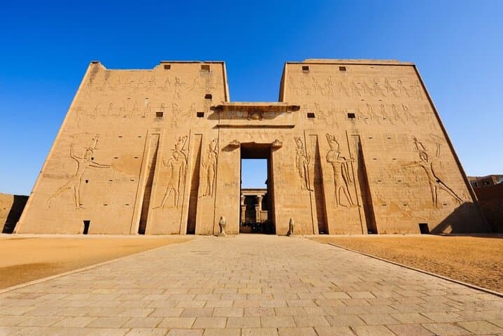 Edfu and Kom Ombo Temples Private Day Tour from Luxor — Complete Visitor Guide photo 4