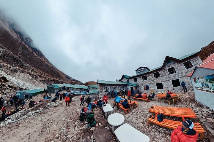 9-Day Everest Base Camp Trek with Helicopter Return — Fast-Track Himalayan Adventure photo 4