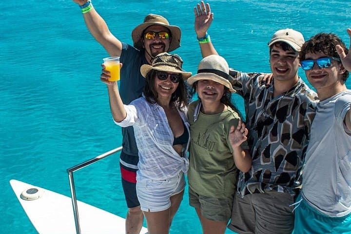 Cancun Catamaran to Isla Mujeres: Snorkel, Beach Club & Open Bar photo 2