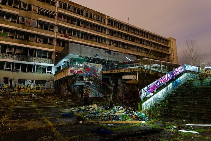 Berlin Urbex Adventure: Guided Exploration of Abandoned Sites & Rooftops