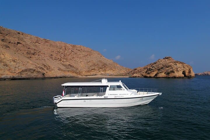 Muscat Sea Wonders: Dolphin Watching and Guided Snorkel Cruise photo 6