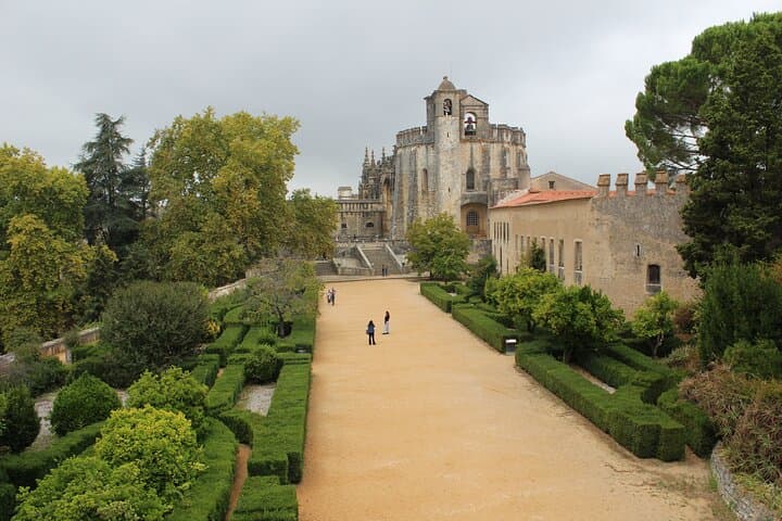 Tomar & Almourol Templars Day Tour: Castle Isle, Convent of Christ, and Tagus Views photo 2