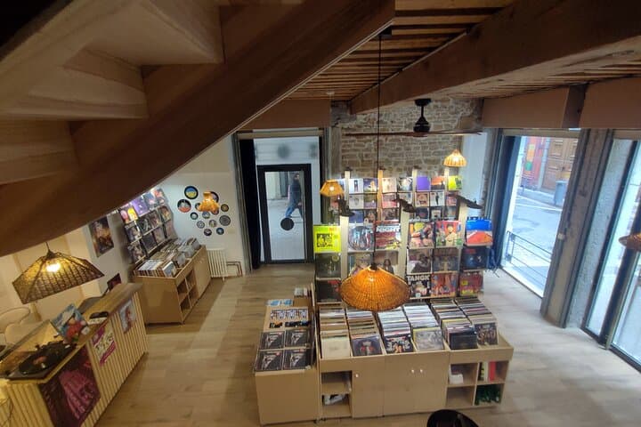 Lyon's Grooves & Grapes: Croix-Rousse Vinyl & Wine Walking Tour photo 6