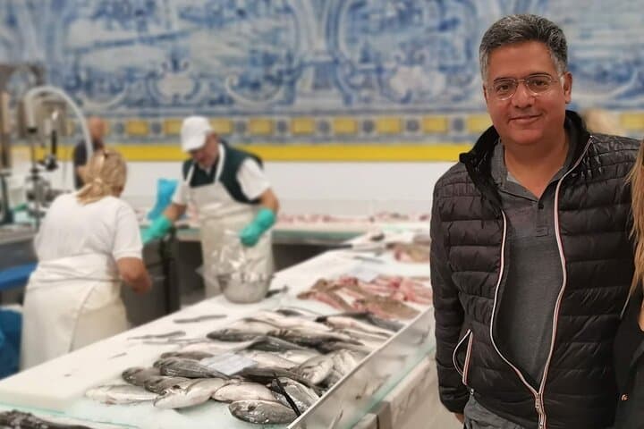 Lisbon to Arrábida, Palmela Castle, Tiles & Wine: Private Day Trip photo 2