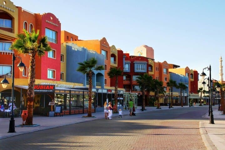 Private Sightseeing Tour from Safaga to Hurghada: Explore Mosques, Marina & Markets photo 4