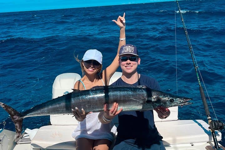 Tamarindo Deep-Sea Fishing Charter on 28 Foot Century — Half-Day photo 4