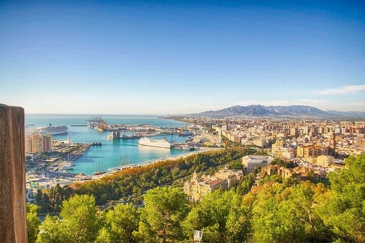 Guided 2-Hour Malaga Walking Tour — Alcazaba, Cathedral & Port photo 3