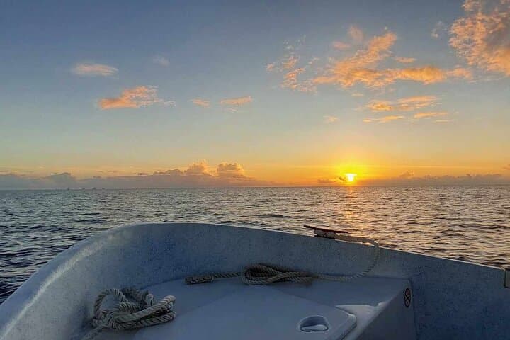 Guided Sunset Cruise on Raiatea Lagoon — Evening Boat Tour with Drinks photo 4