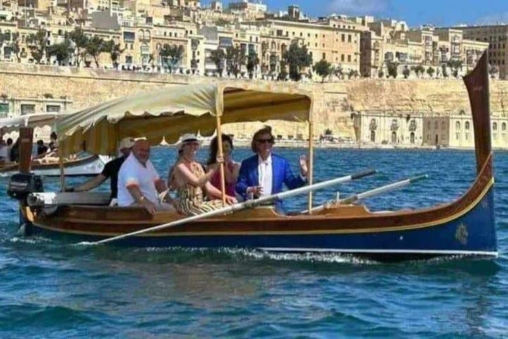 Grand Harbour Dghajsa Cruise: 35-Minute Private Boat Tour from Valletta photo 2