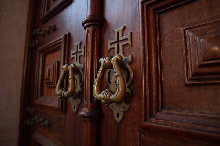 Private day trip from Lisbon to Tomar & Fátima — Convent of Christ and Sanctuary visit photo 6