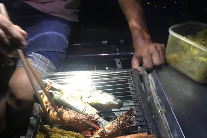 Hoi An Sunset Sampan Fishing & Charcoal BBQ on Thu Bon River photo 6