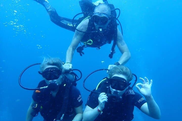 Discover Scuba Diving at Sail Rock from Koh Phangan — Beginner 2‑Dive Experience