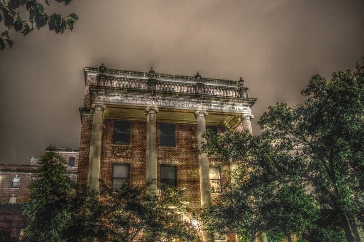 Ghosts of Covington: Haunted History Walking Tour Along the Ohio