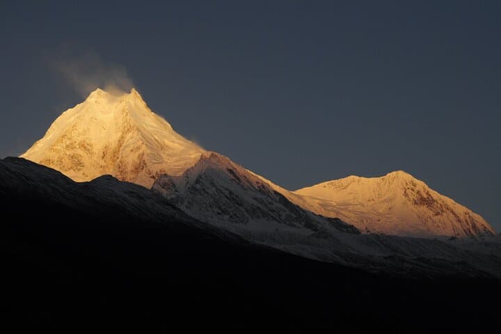 Manaslu Circuit Trek: 13-Day Private High-Altitude Trek from Kathmandu