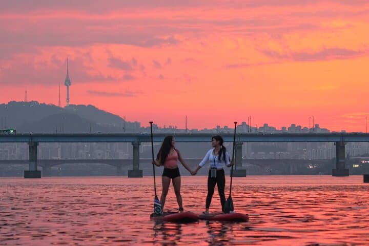 Sunset Kayak & Paddleboard on Seoul’s Han River — Lotte Tower Views photo 5