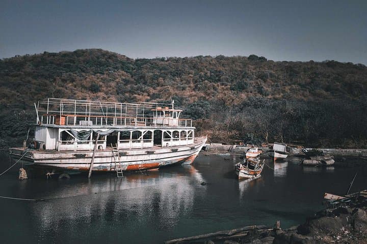 Elephanta Caves Half-Day Tour from Mumbai — Ferry Ride to Ancient Shiva Caves photo 5