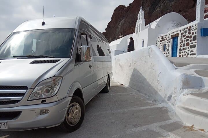 Private Santorini Shore Excursion — Oia, Caldera Views & Volcano Beaches photo 3